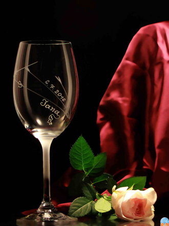 Hochzeitsgläser für Gäste - Thuner Wein 350 ml mit zartem Motiv, dem Namen des Gastes und dem Datum der Hochzeit